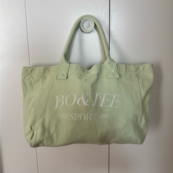Bo+Tee OH POLLY Sport - Medium Canvas Tote Bag in Lime Green - Picture 5 of 11